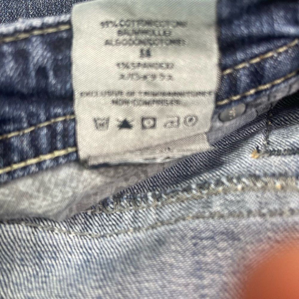 Silver Jeans Natsuki Bootcut Jeans - Picture 14 of 15